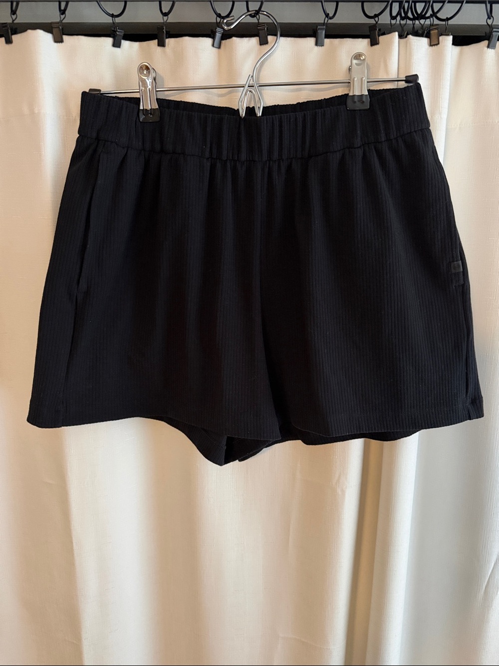 CRZ YOGA Women's Black Ribbed Athletic Shorts with Elastic Waist